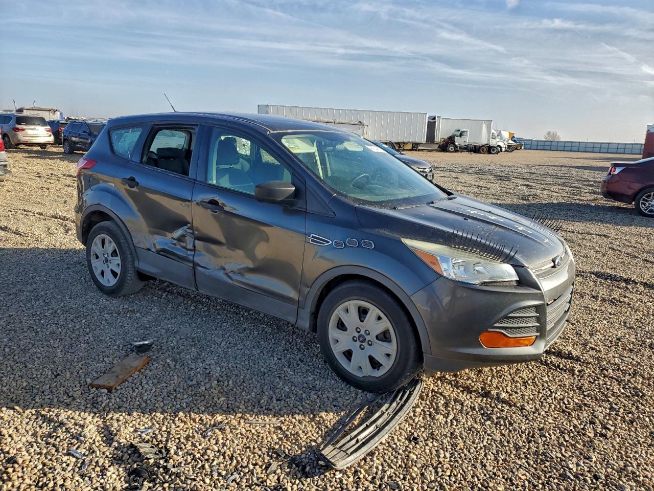 2016 FORD ESCAPE S photo 4