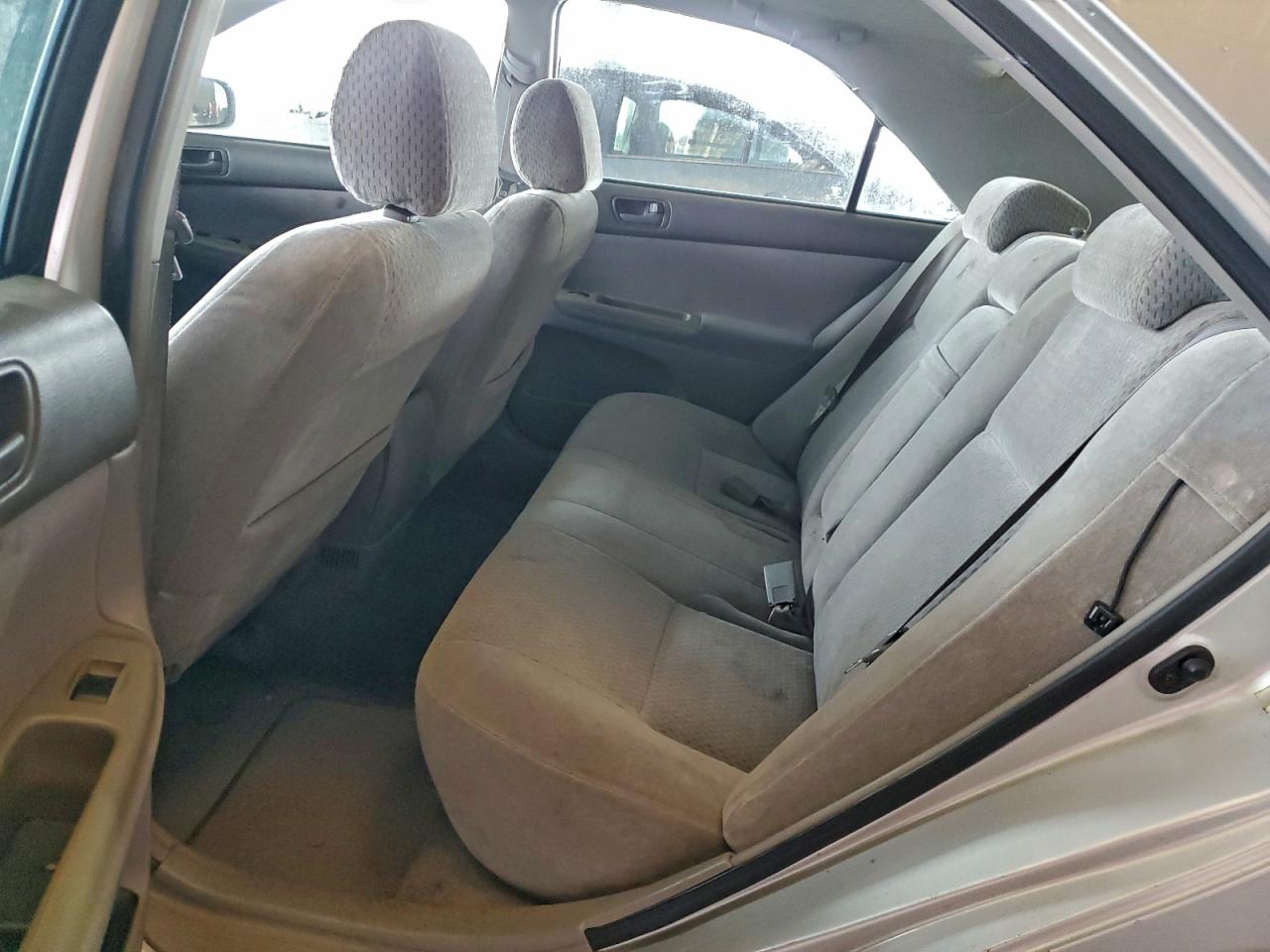 2003 TOYOTA CAMRY LE photo 10