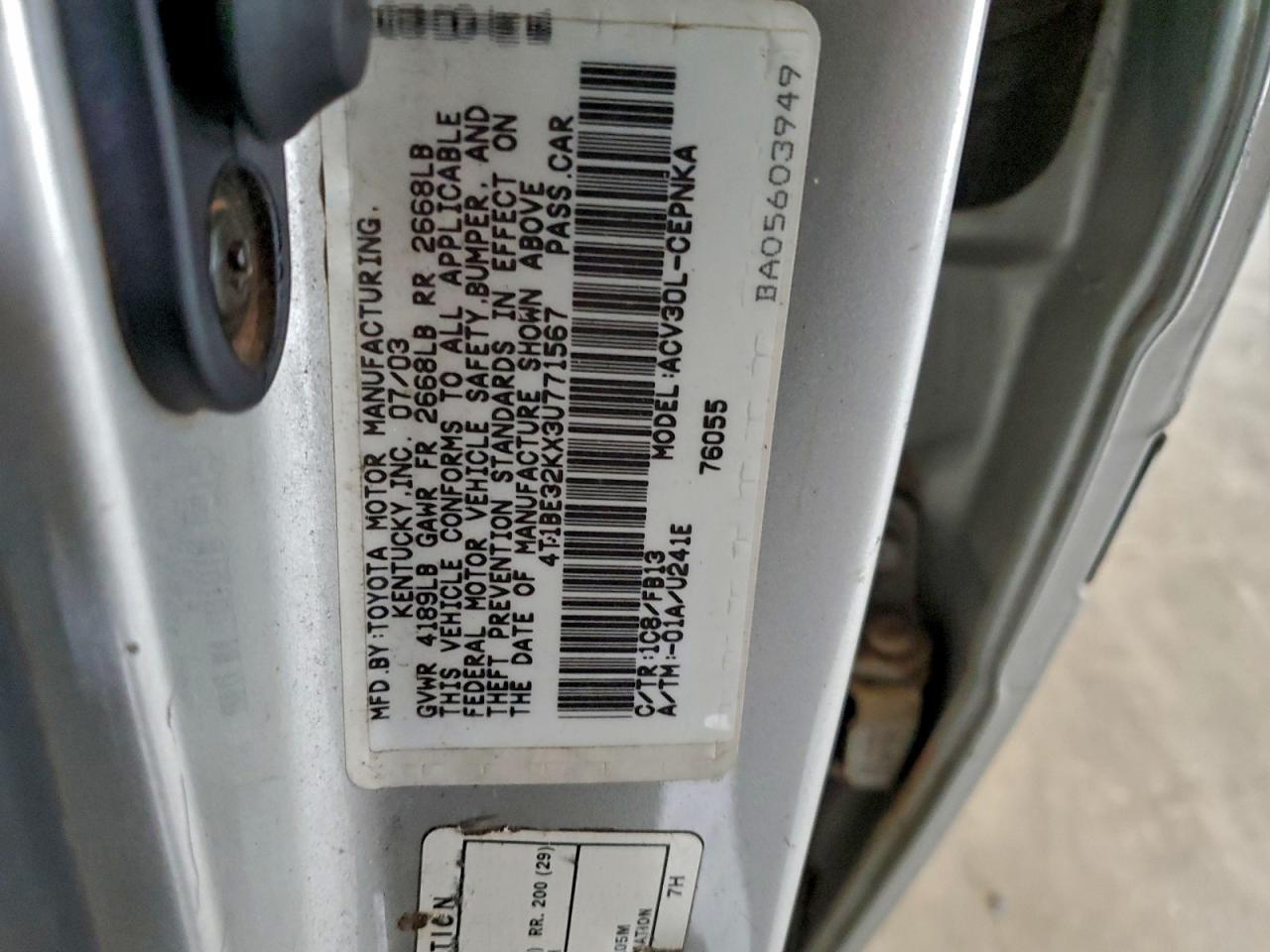 2003 TOYOTA CAMRY LE photo 12