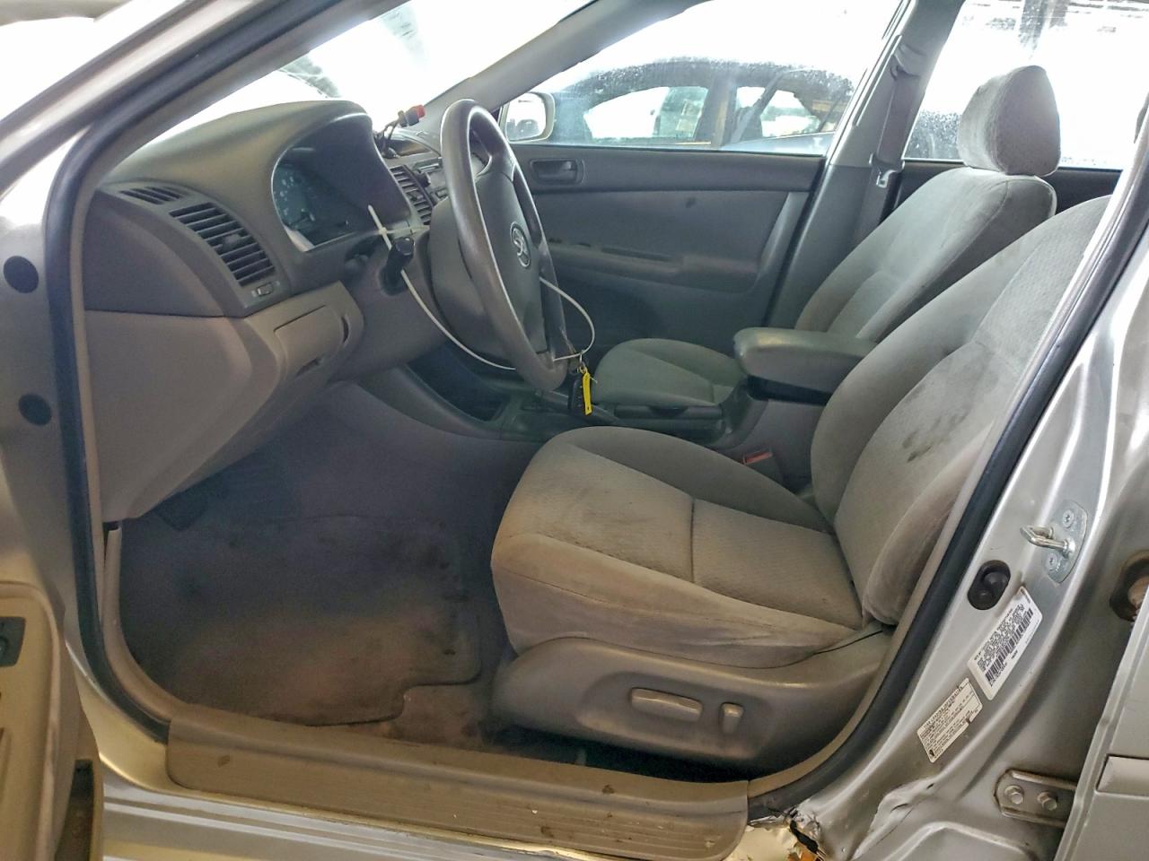 2003 TOYOTA CAMRY LE photo 7