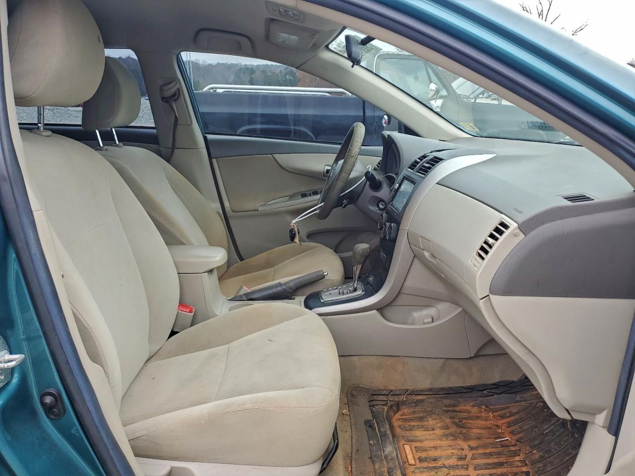 2010 TOYOTA COROLLA BASE photo 6