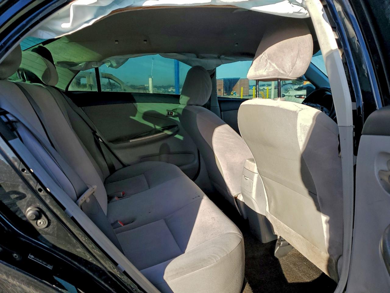 2011 TOYOTA COROLLA BASE photo 10