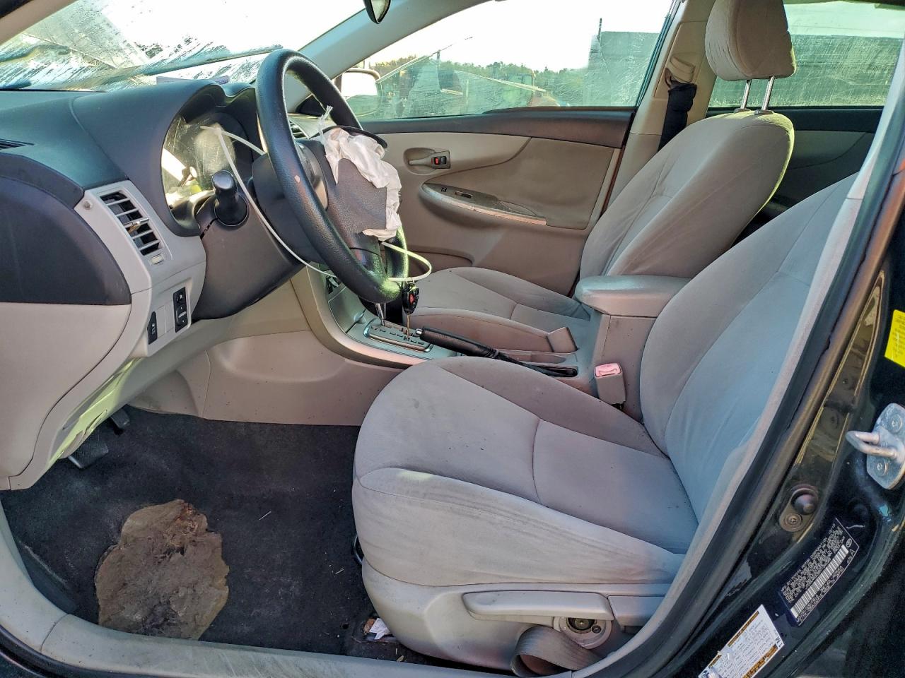 2011 TOYOTA COROLLA BASE photo 7