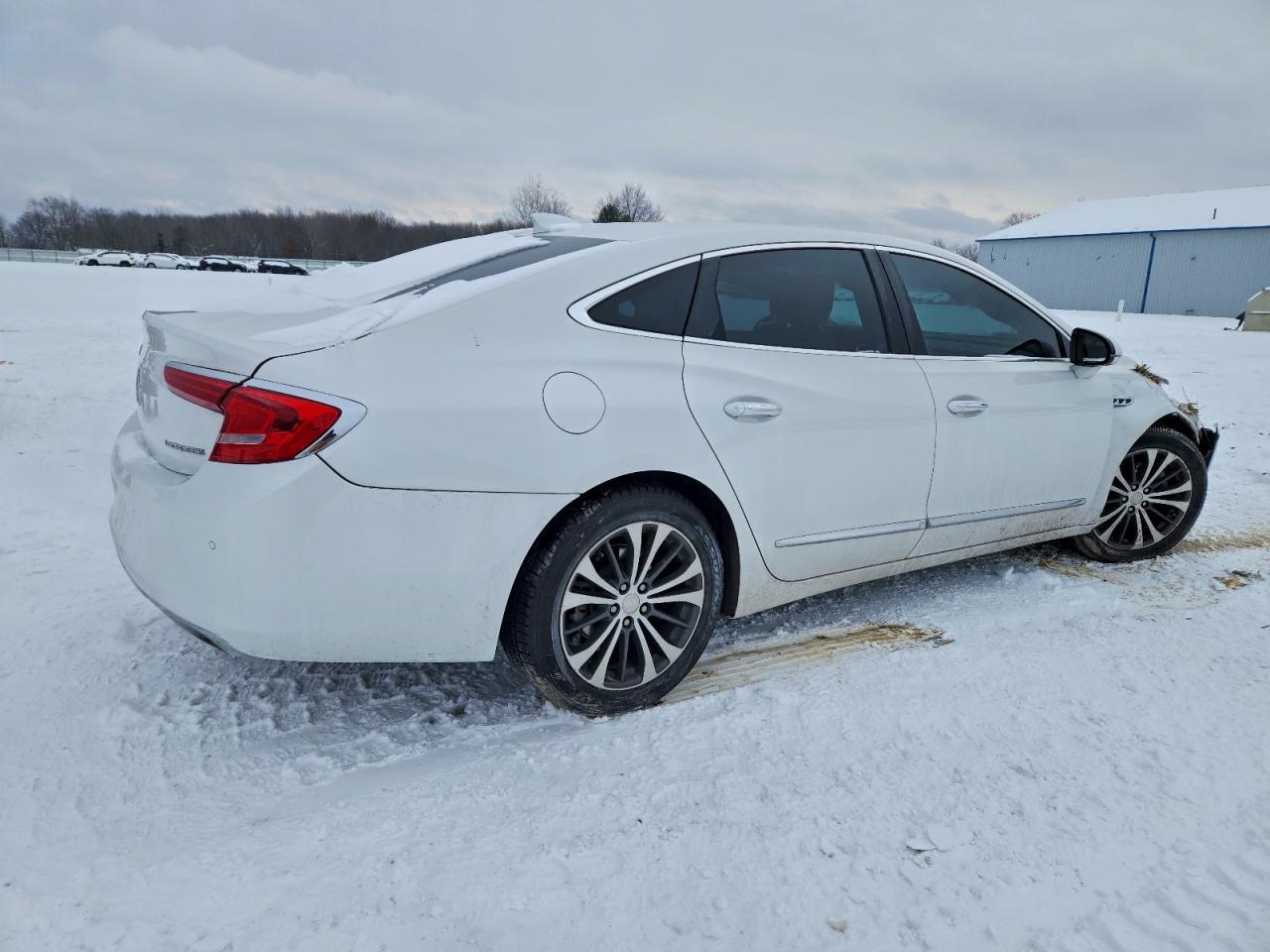 2018 BUICK LACROSSE ESSENCE photo 3