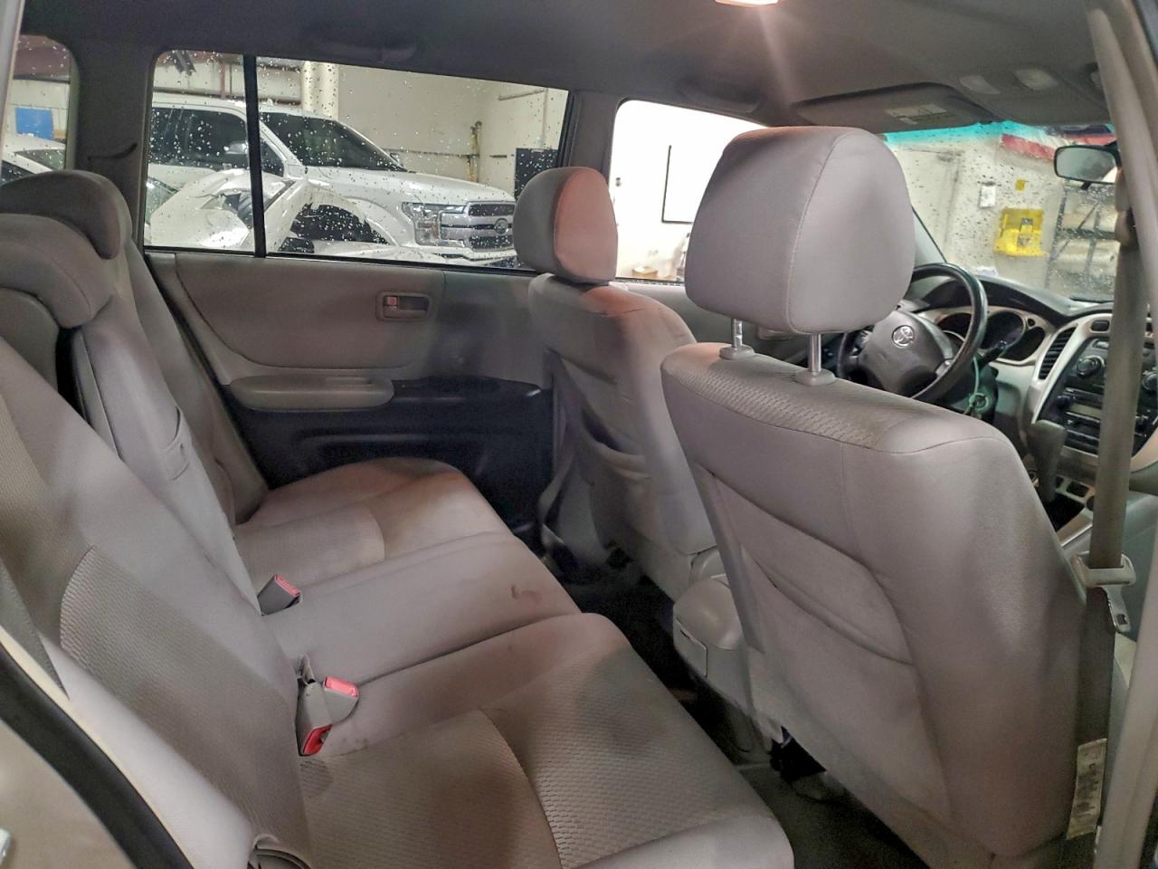 2005 TOYOTA HIGHLANDER BASE photo 21