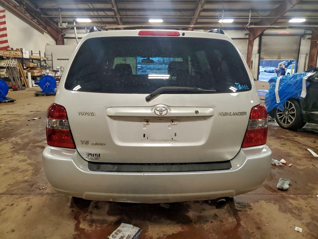 2005 TOYOTA HIGHLANDER BASE photo 11