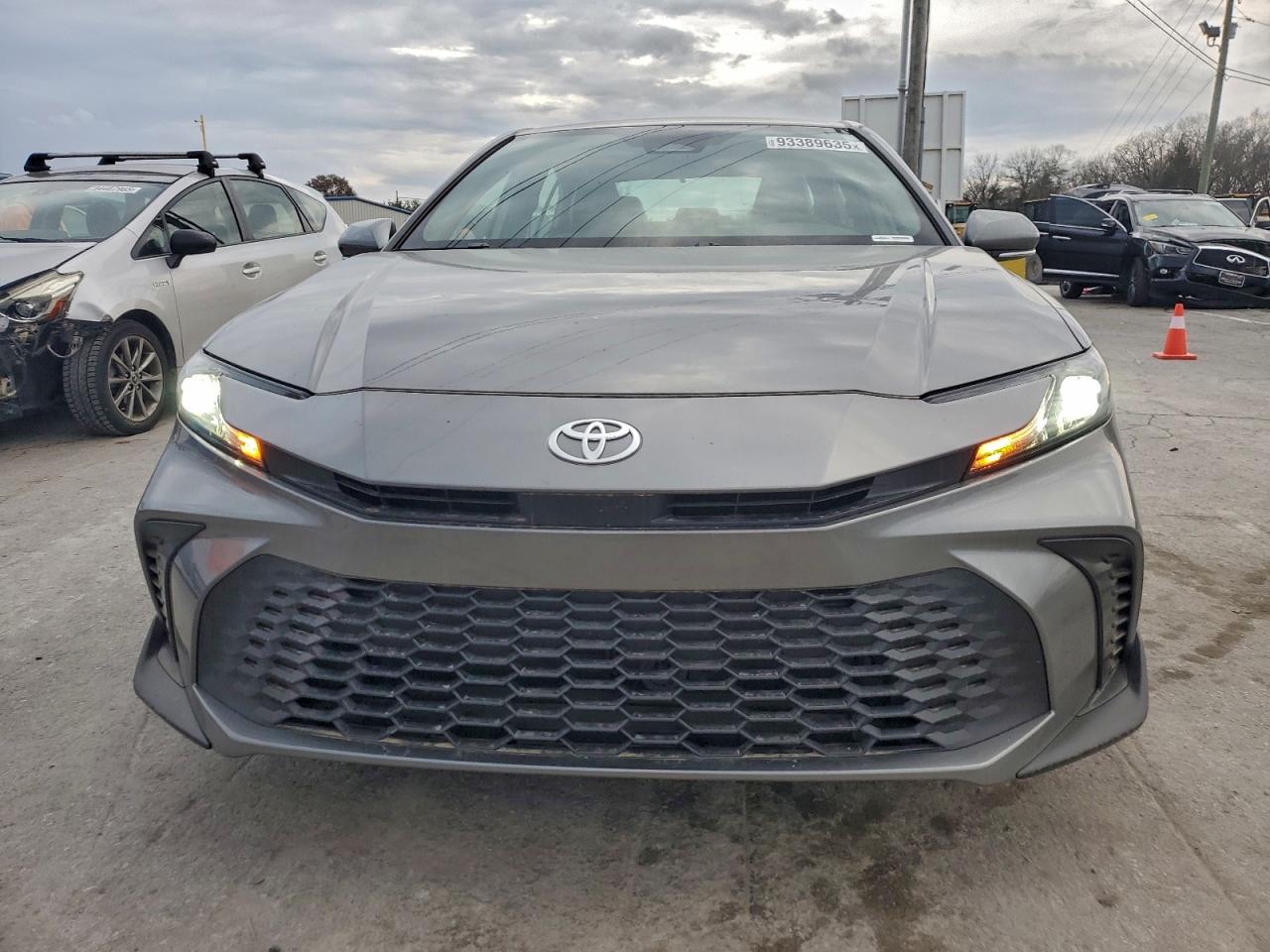 2025 TOYOTA CAMRY XSE photo 5