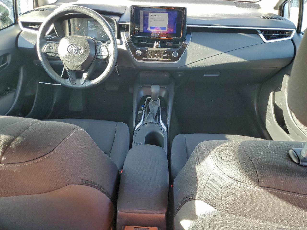 2025 TOYOTA COROLLA LE photo 8