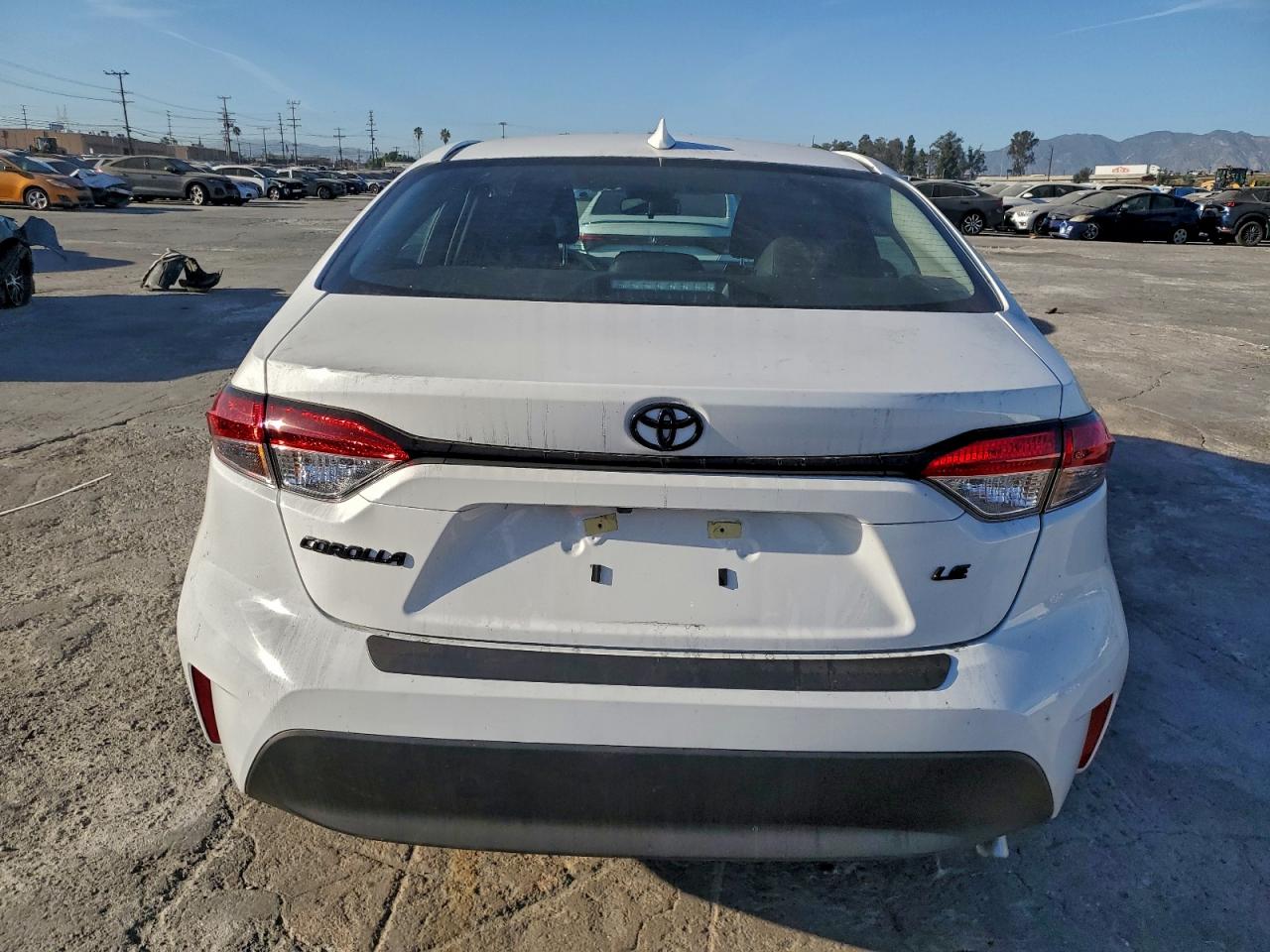 2025 TOYOTA COROLLA LE photo 6