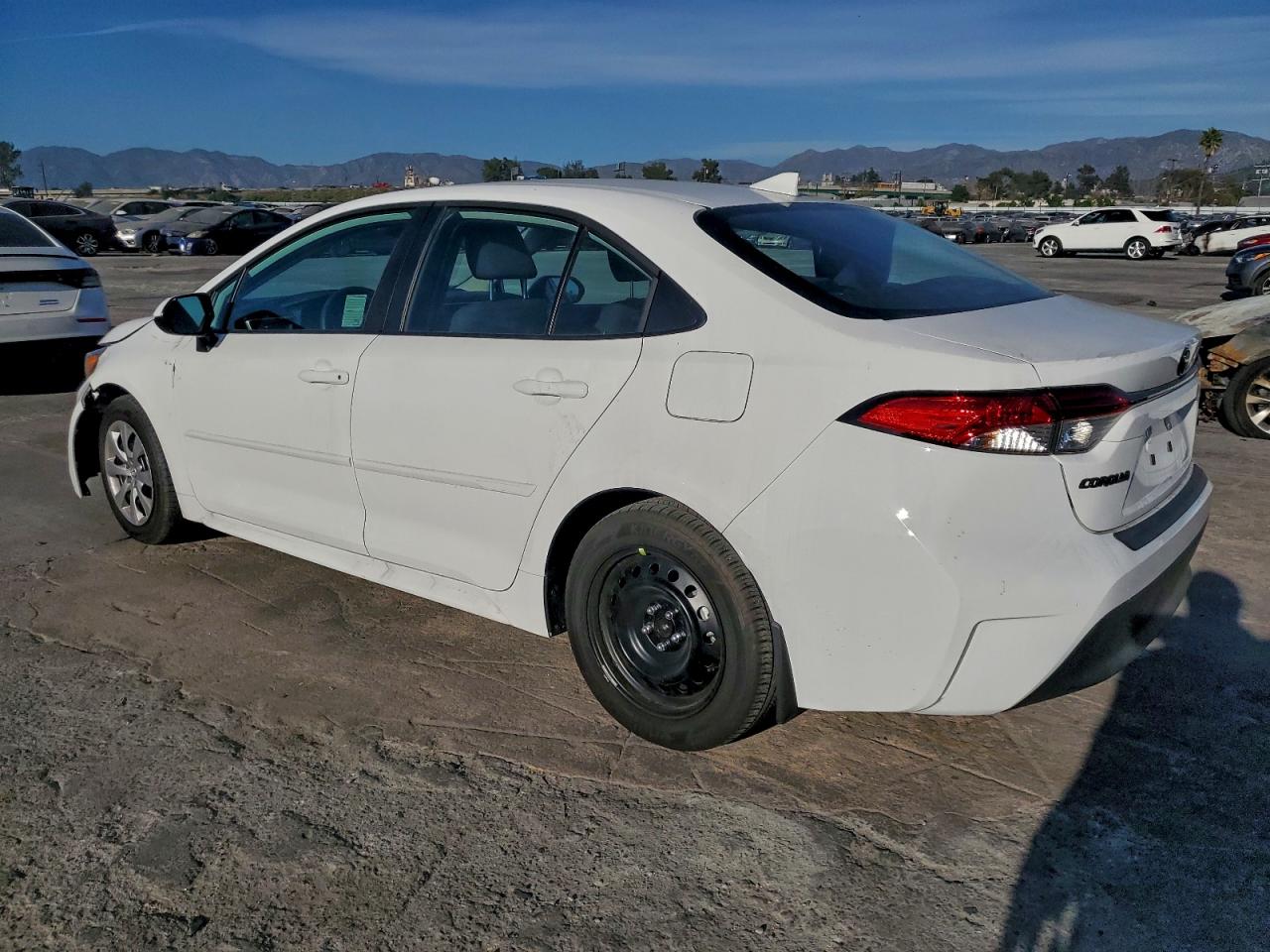 2025 TOYOTA COROLLA LE photo 2