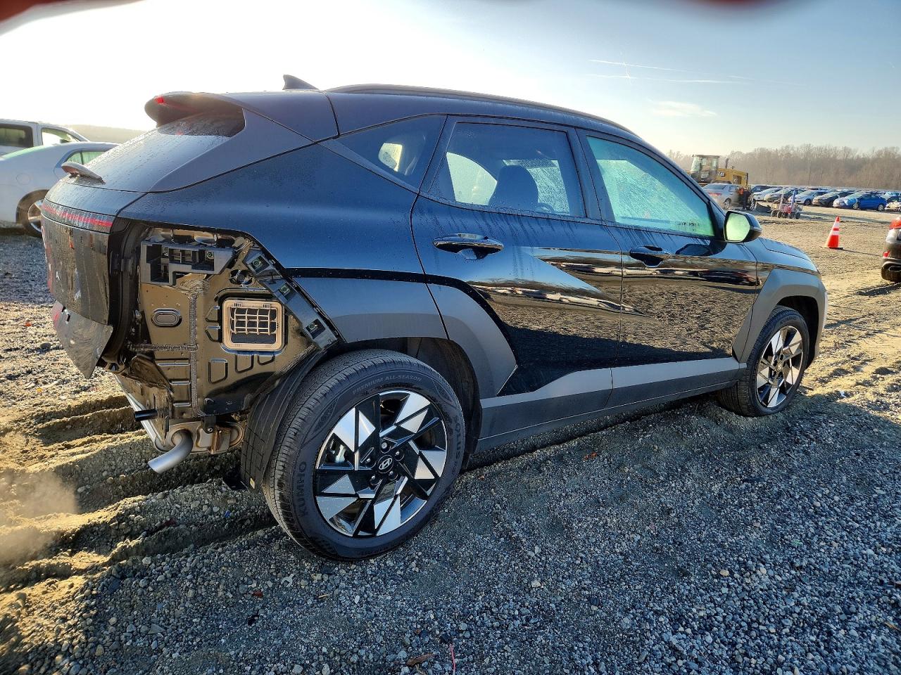 2025 HYUNDAI KONA SEL photo 5