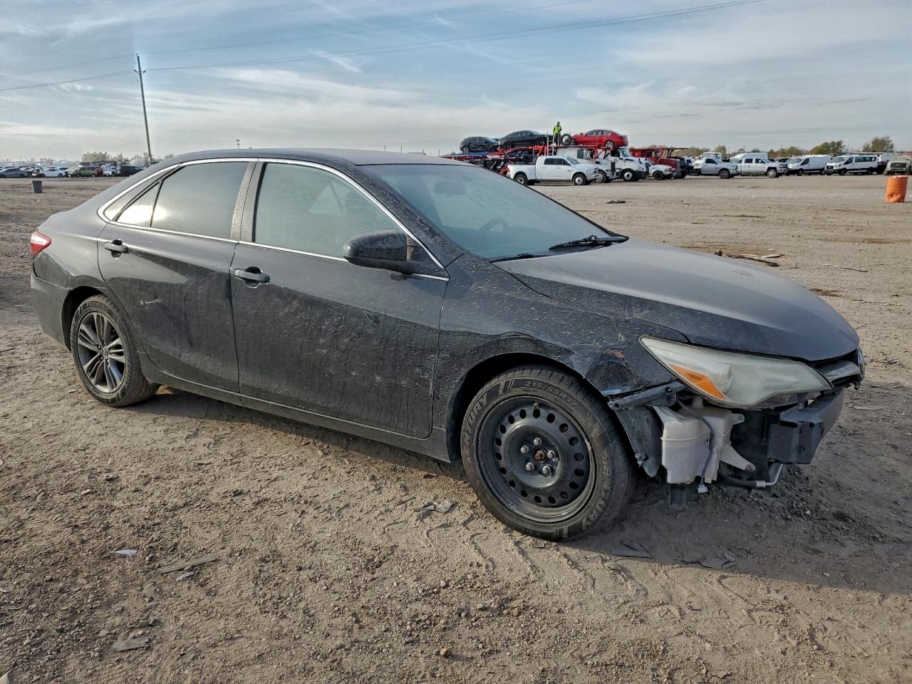 2015 TOYOTA CAMRY LE photo 4