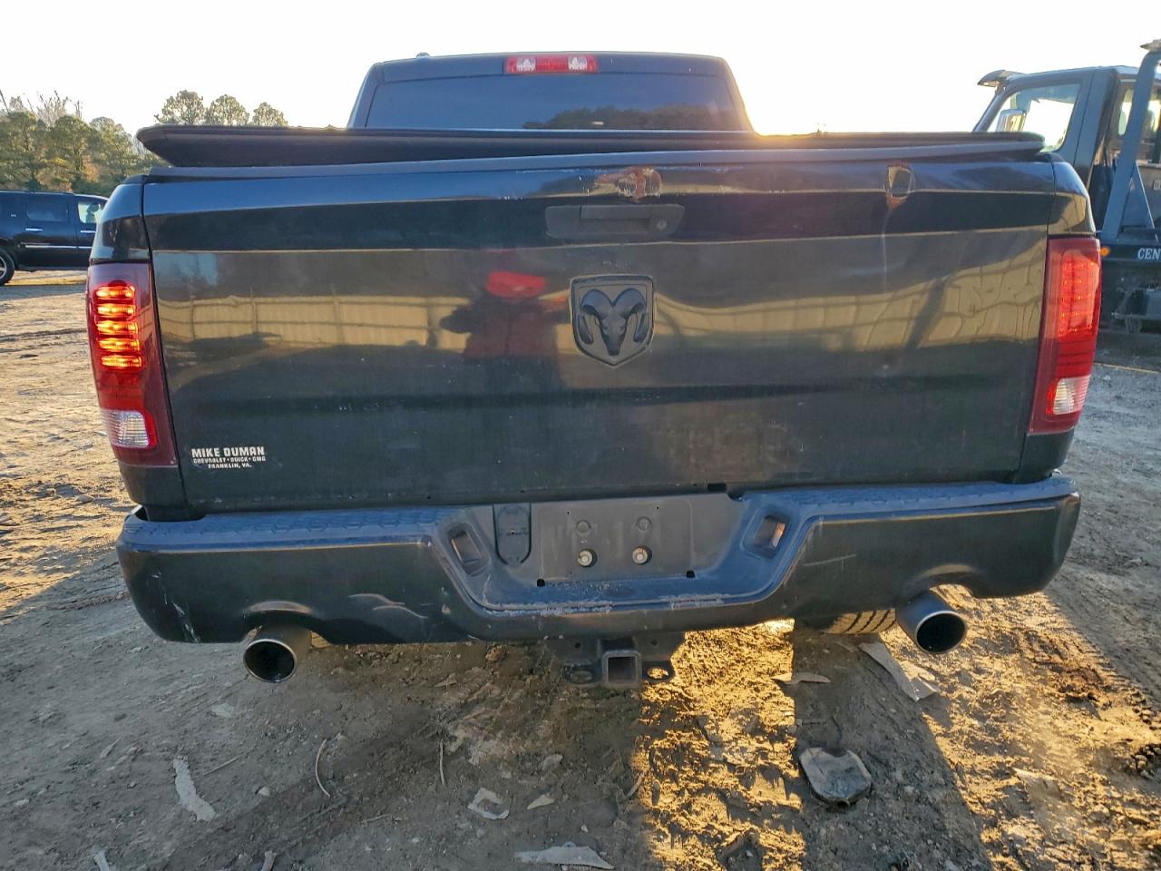 2014 RAM 1500 ST photo 6