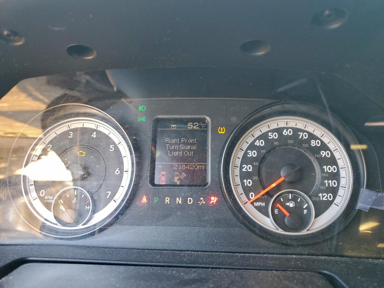 2014 RAM 1500 ST photo 9