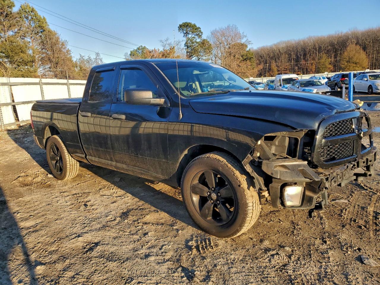 2014 RAM 1500 ST photo 4
