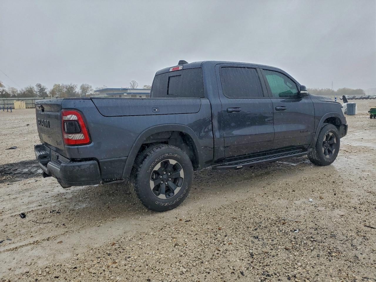 2019 RAM 1500 REBEL photo 3