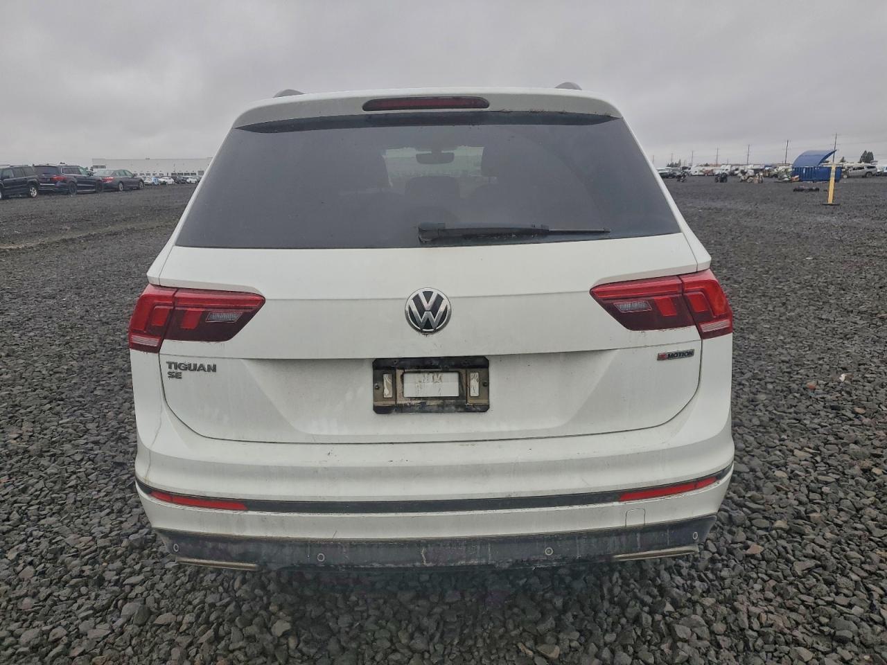 2020 VOLKSWAGEN TIGUAN SE photo 6