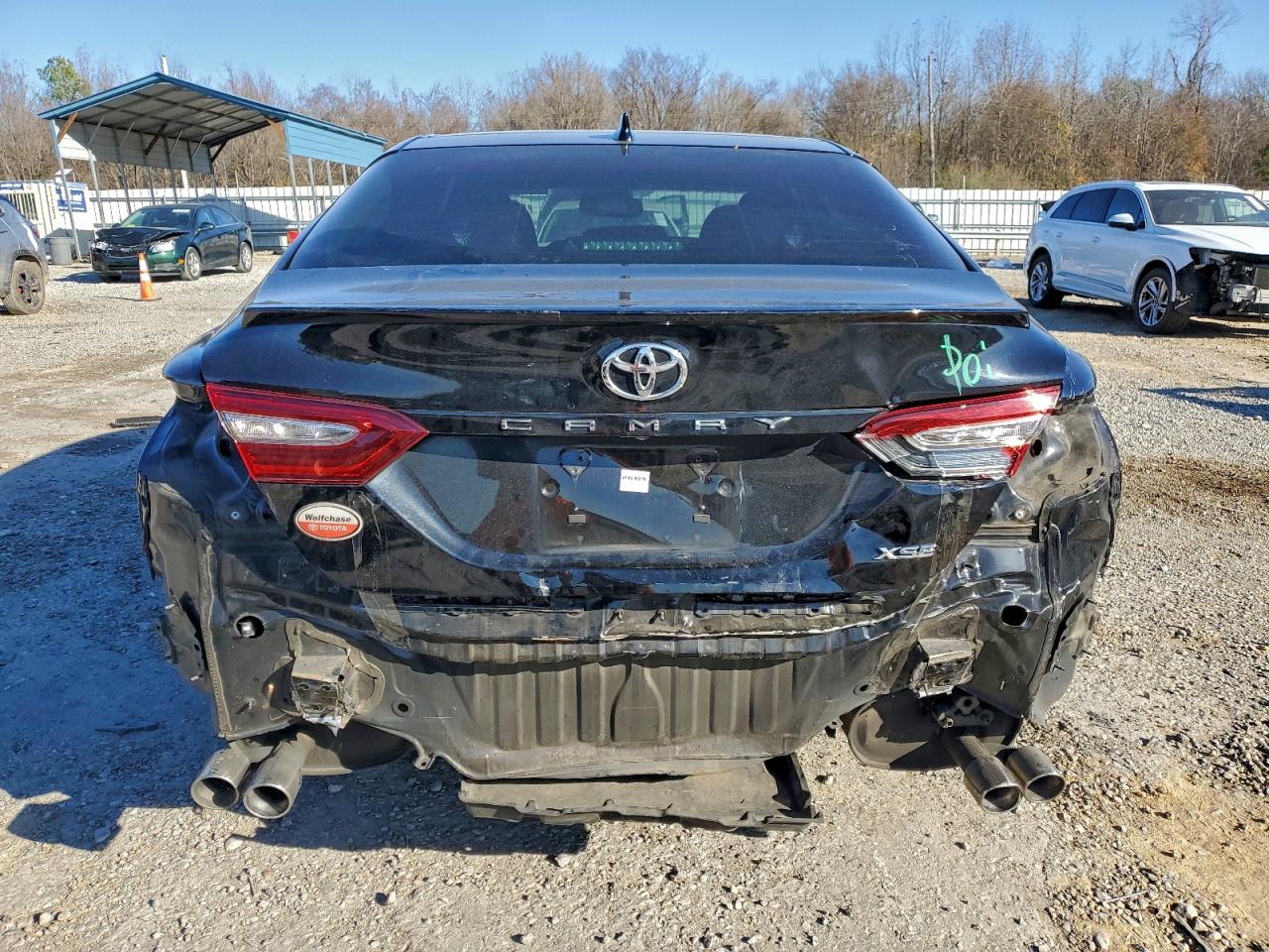 2018 TOYOTA CAMRY XSE photo 11