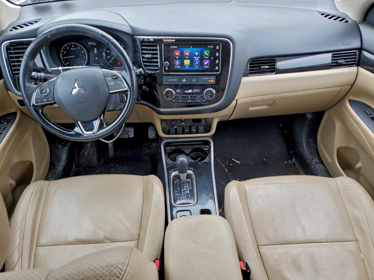 2018 MITSUBISHI OUTLANDER SE photo 8