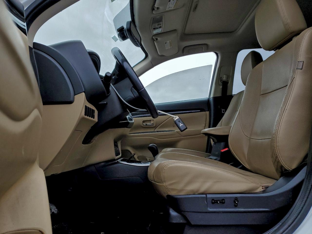 2018 MITSUBISHI OUTLANDER SE photo 7