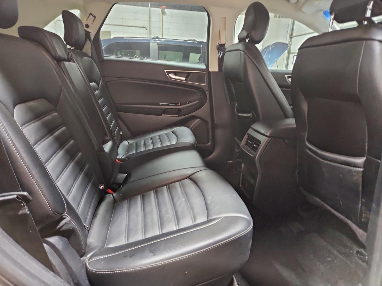 2017 FORD EDGE SEL photo 11