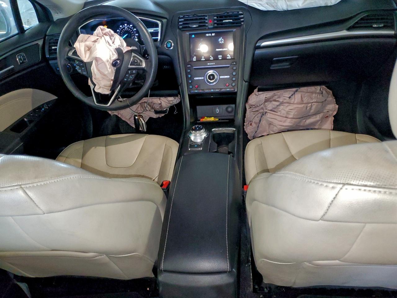 2017 FORD FUSION TITANIUM photo 8