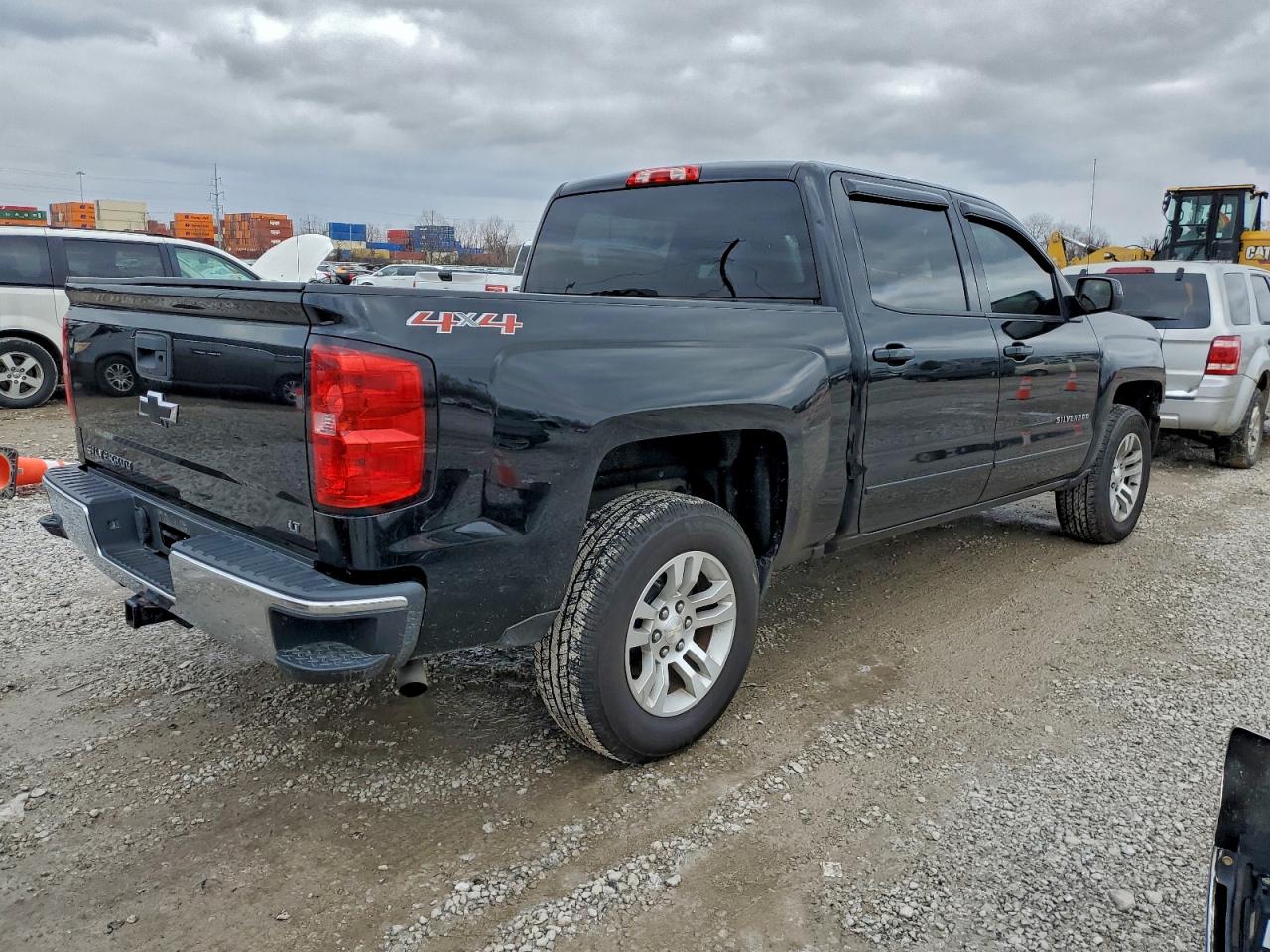 2016 CHEVROLET SILVERADO K1500 LT photo 3