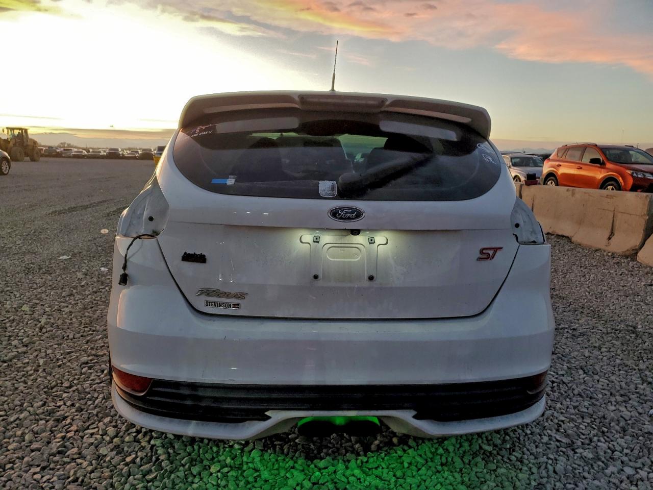2018 FORD FOCUS ST photo 6