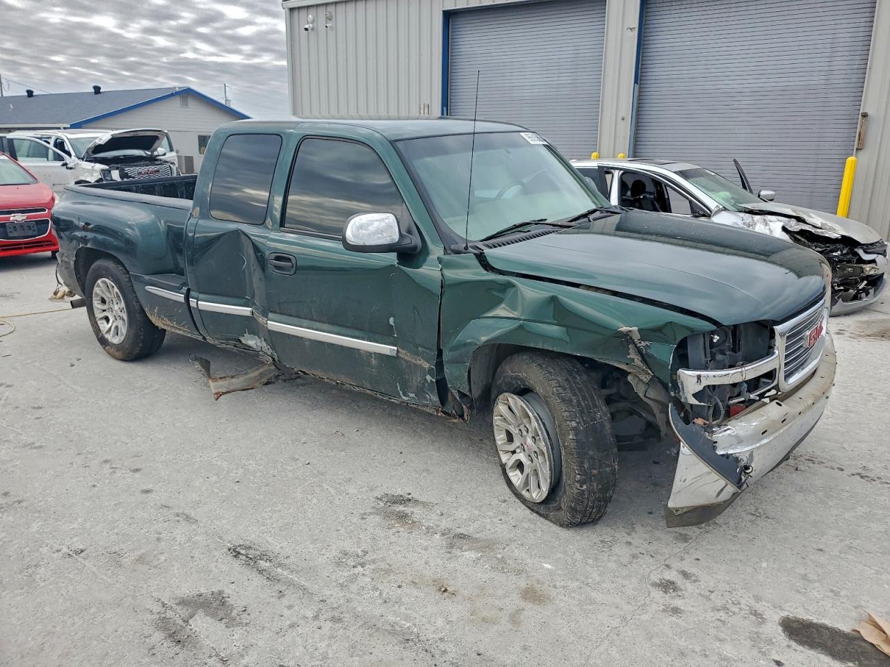2002 GMC NEW SIERRA C1500 photo 4