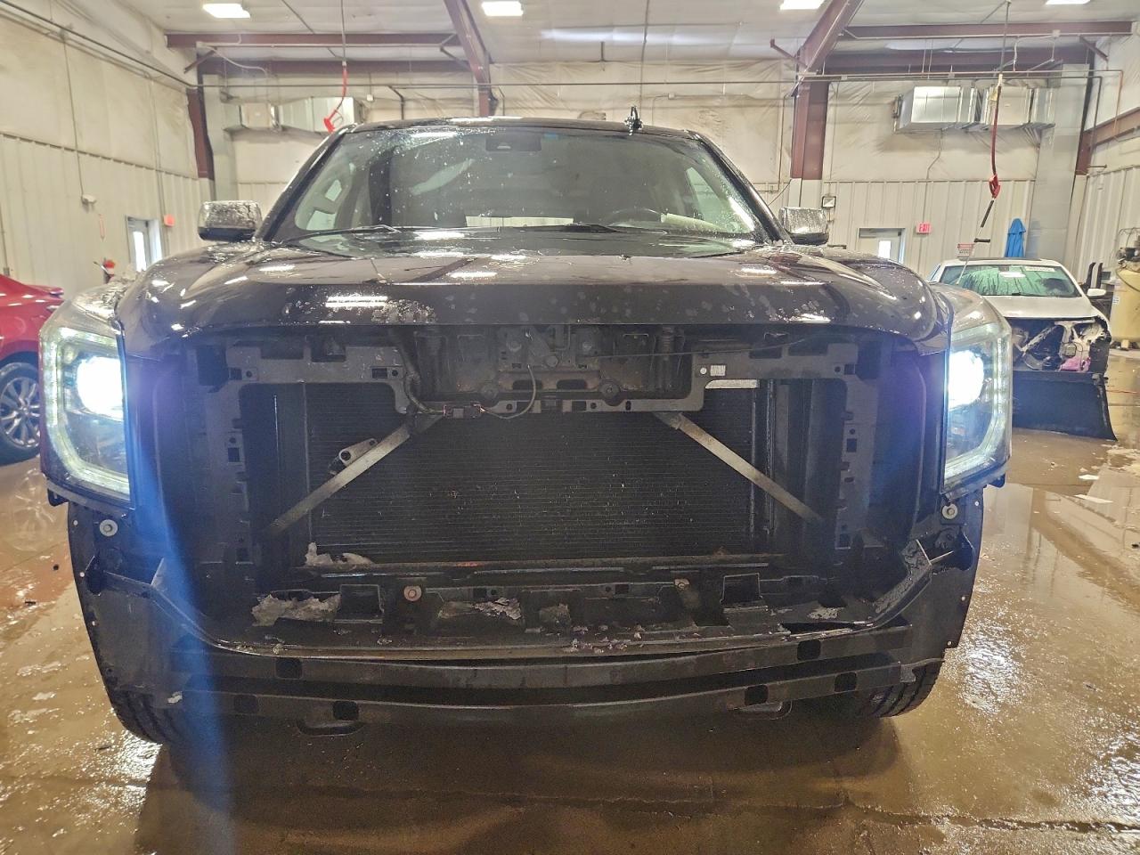 2015 GMC YUKON XL K1500 SLT photo 5