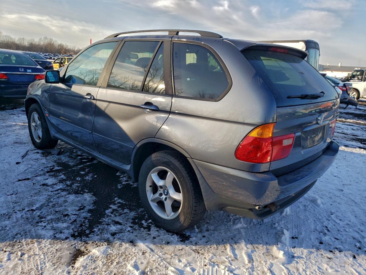 2003 BMW X5 3.0I photo 2