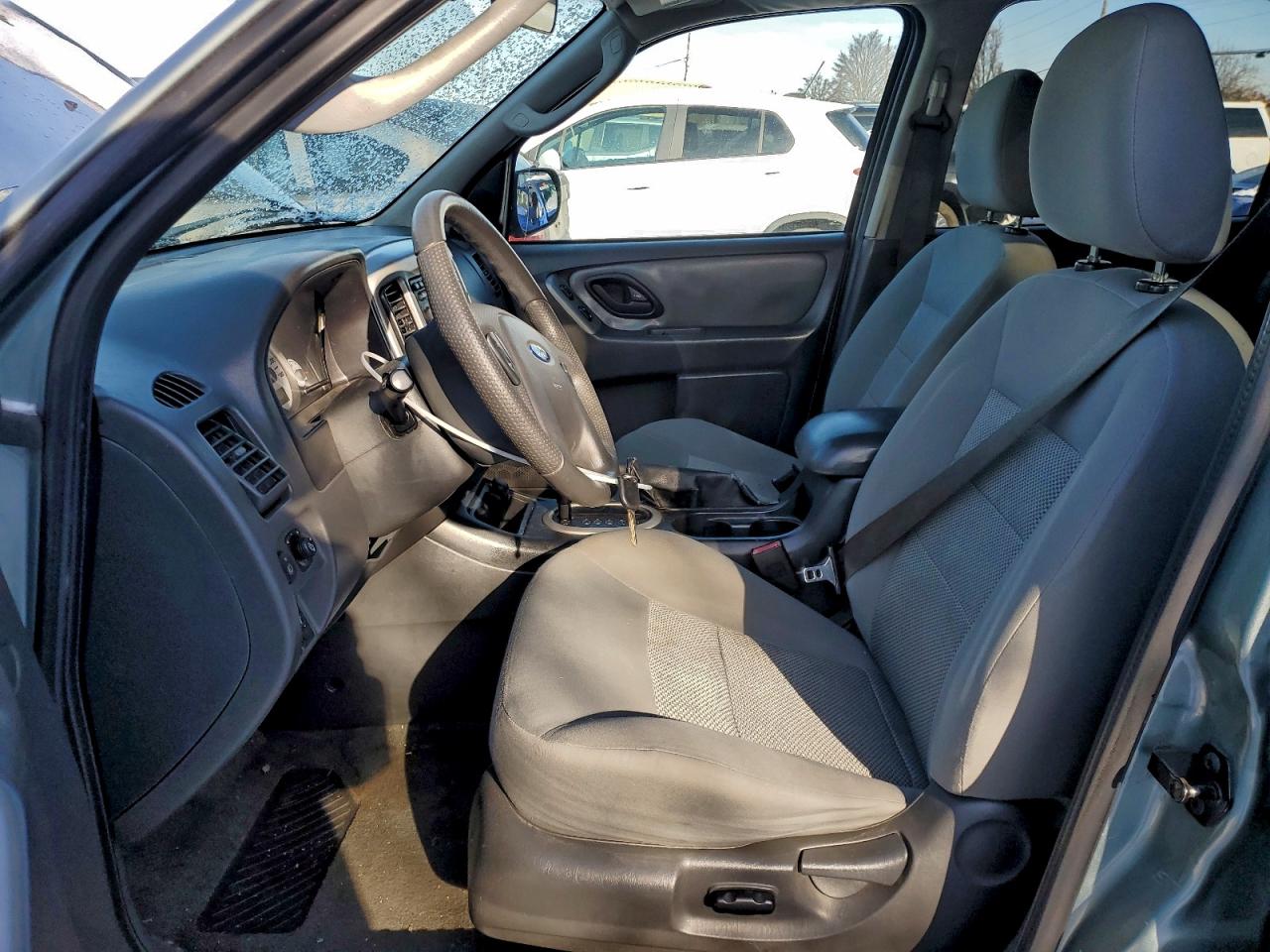 2006 FORD ESCAPE XLT photo 7