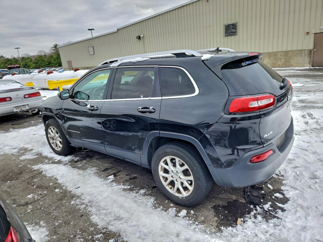 2016 JEEP CHEROKEE LATITUDE photo 2