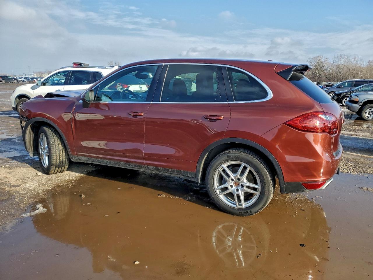 2013 PORSCHE CAYENNE photo 2