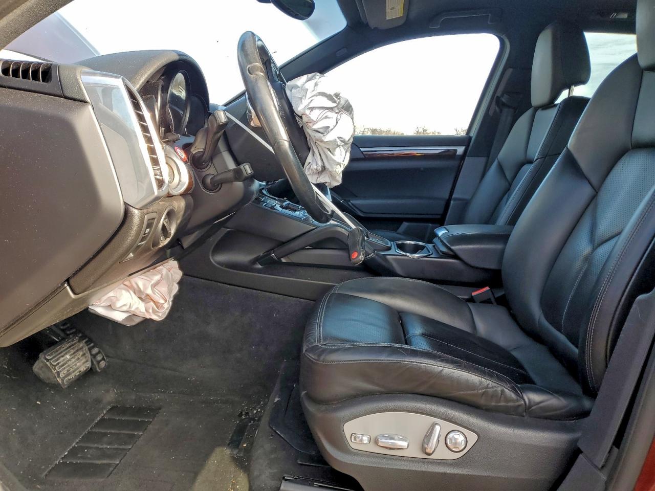 2013 PORSCHE CAYENNE photo 7