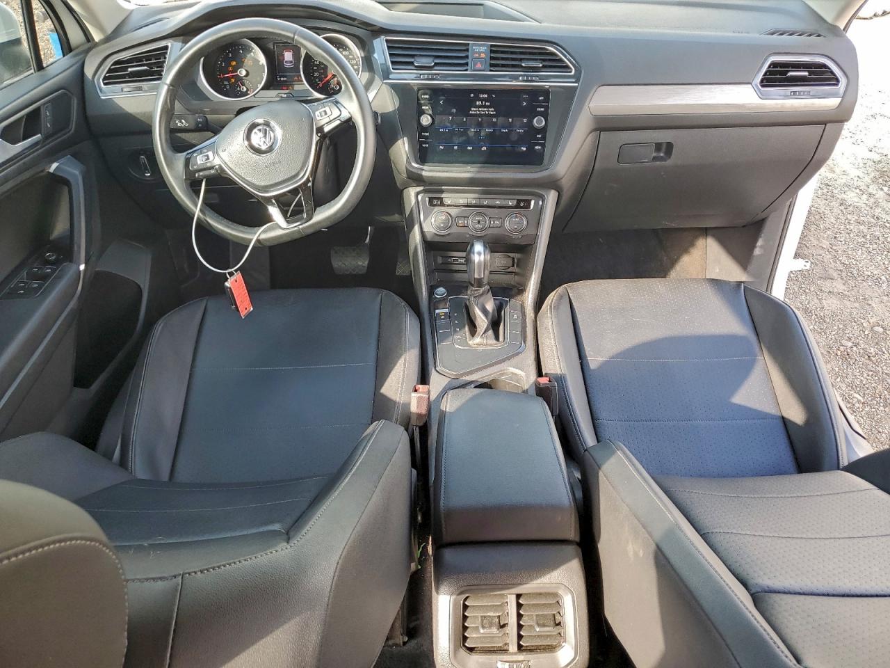 2020 VOLKSWAGEN TIGUAN SE photo 8