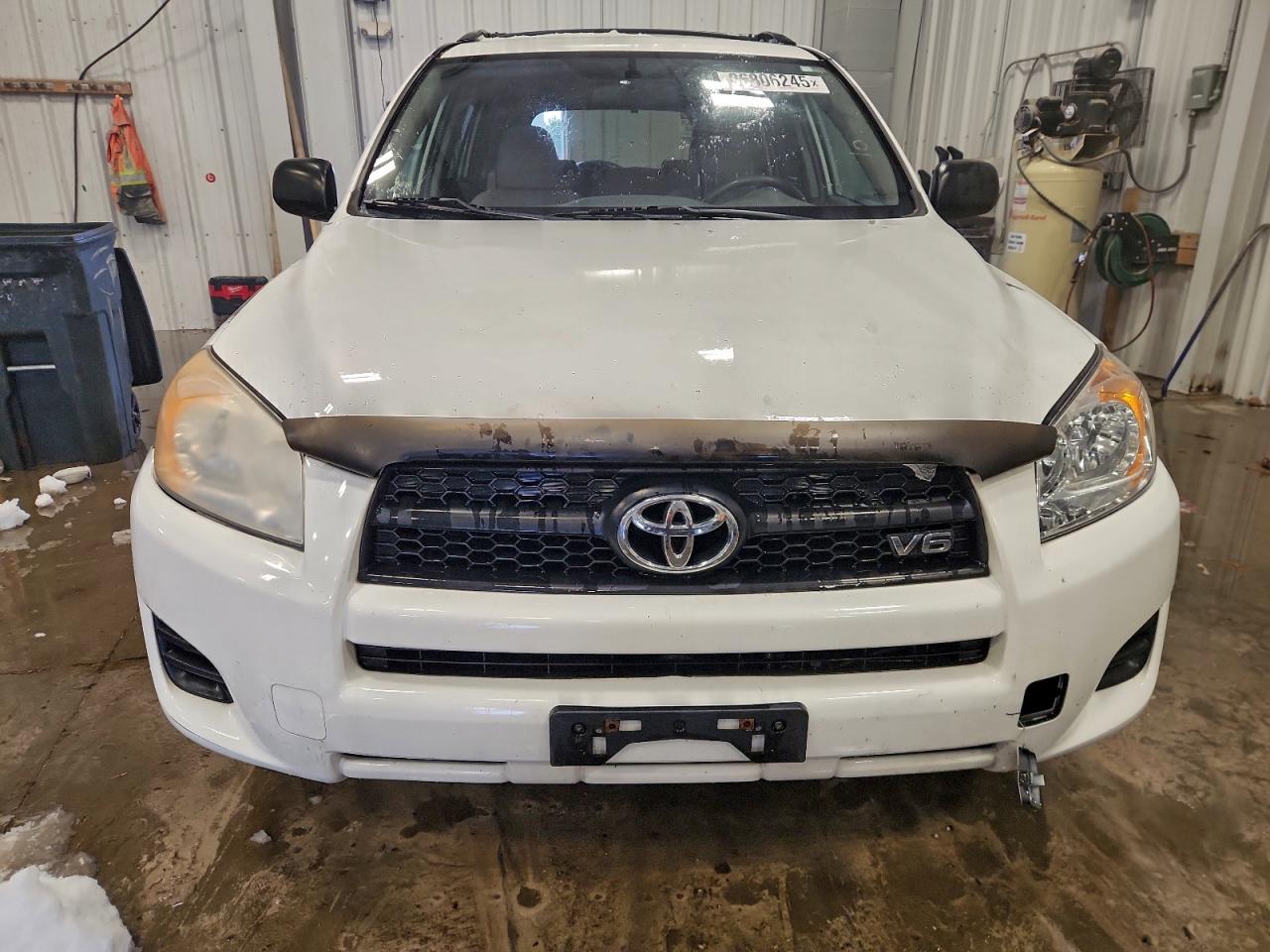 2010 TOYOTA RAV4 photo 5