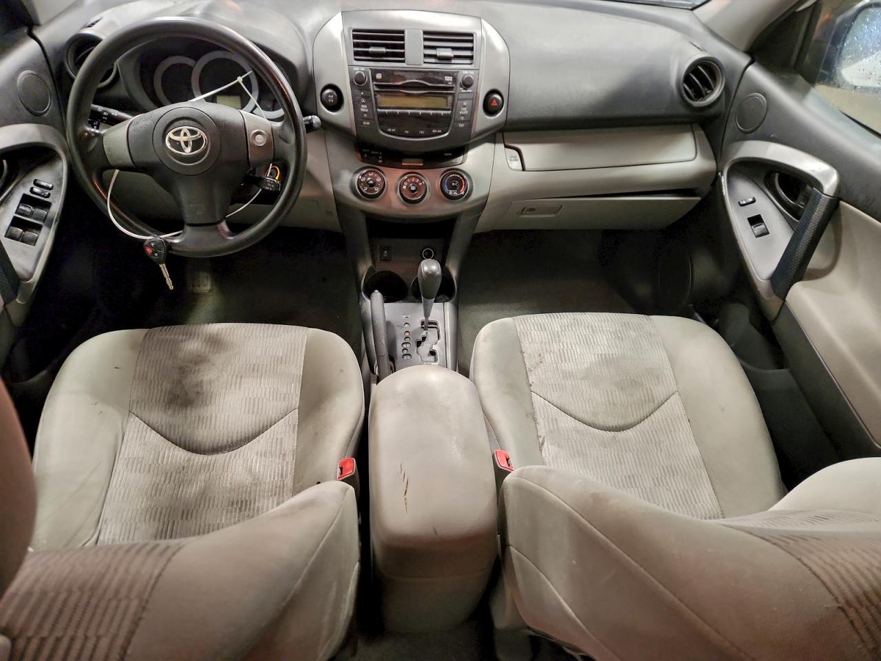 2010 TOYOTA RAV4 photo 8