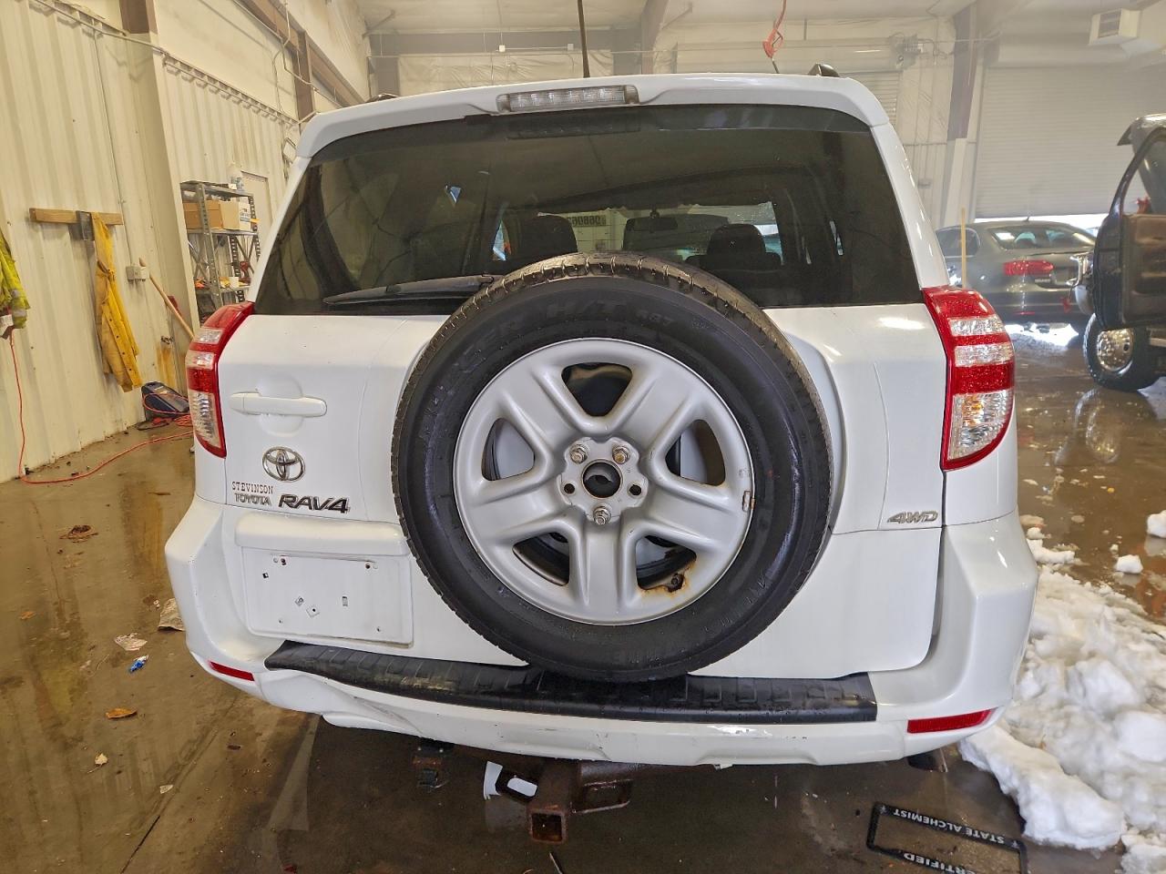 2010 TOYOTA RAV4 photo 6