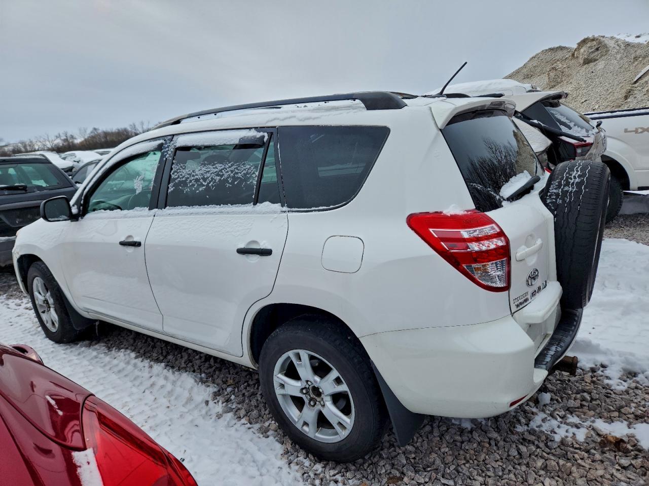 2010 TOYOTA RAV4 photo 2