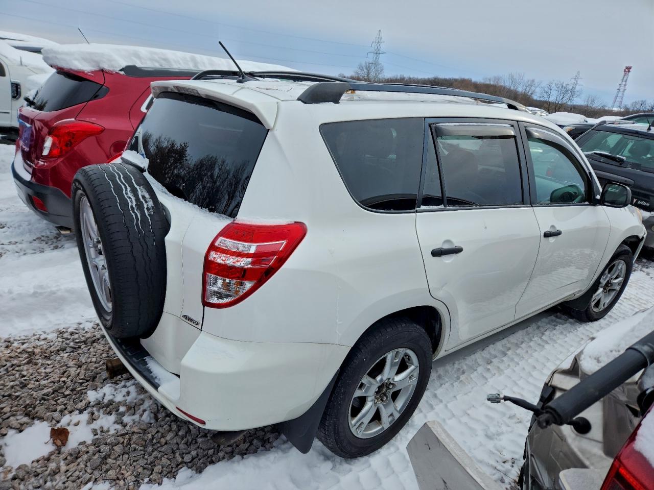 2010 TOYOTA RAV4 photo 3
