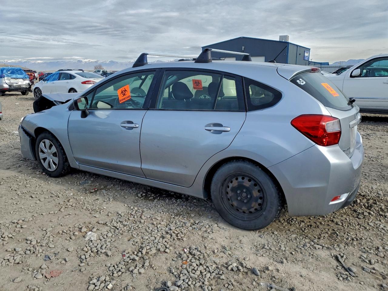2015 SUBARU IMPREZA photo 2