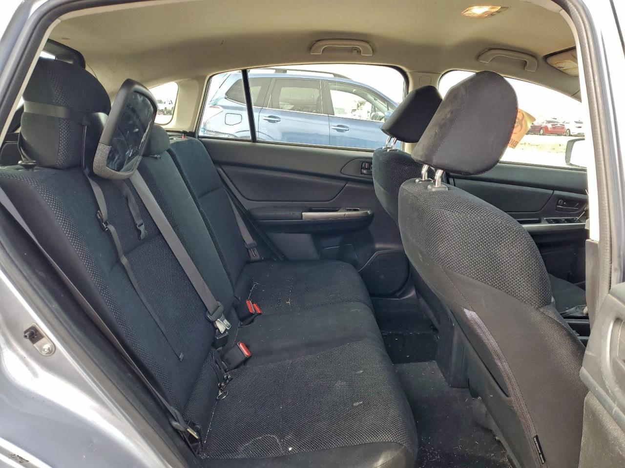 2015 SUBARU IMPREZA photo 10