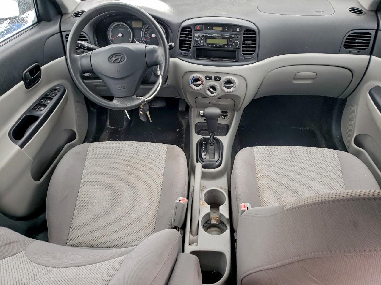 2009 HYUNDAI ACCENT GLS photo 8