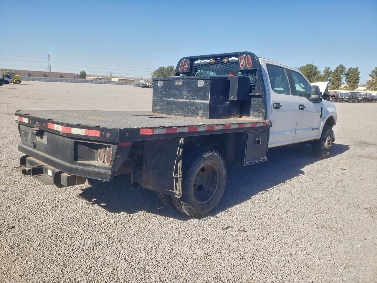 2020 FORD F350 SUPER DUTY FLATBED TRUCK photo 3
