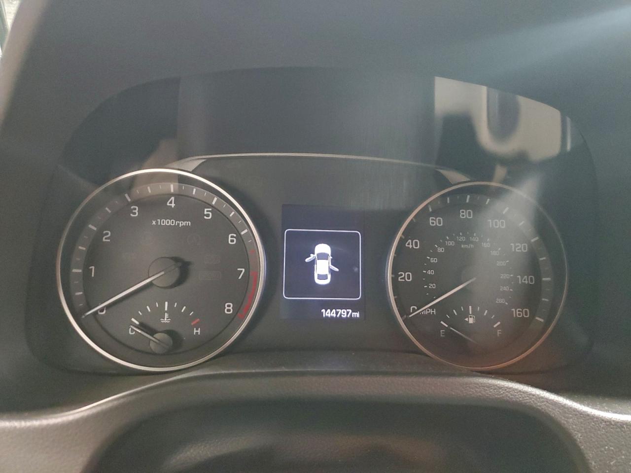 2017 HYUNDAI ELANTRA SE photo 9