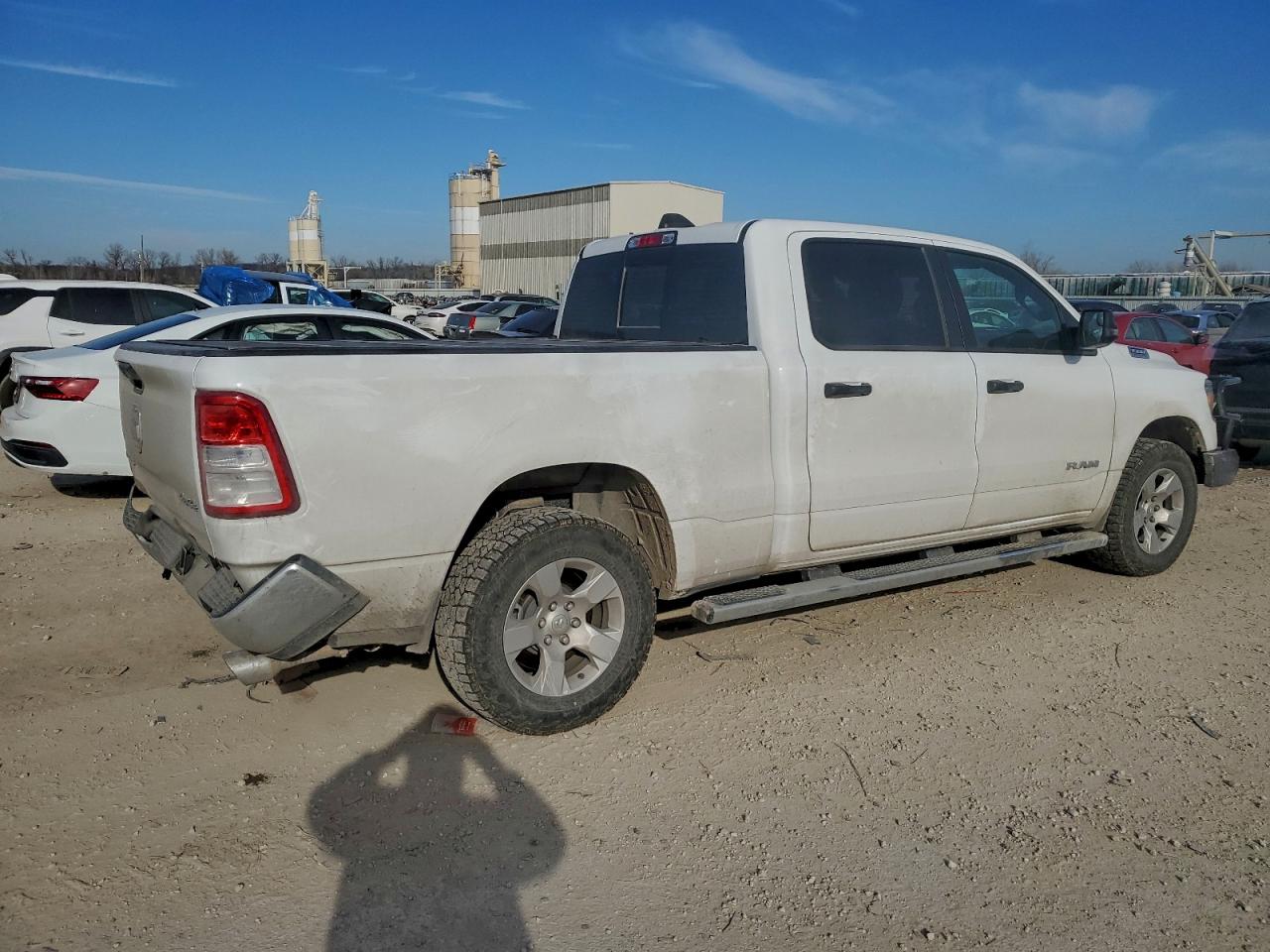 2023 RAM 1500 BIG HORN/LONE STAR photo 3