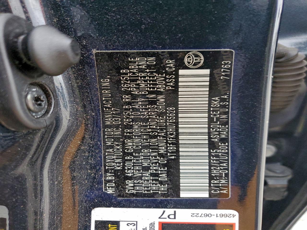 2017 TOYOTA CAMRY LE photo 13