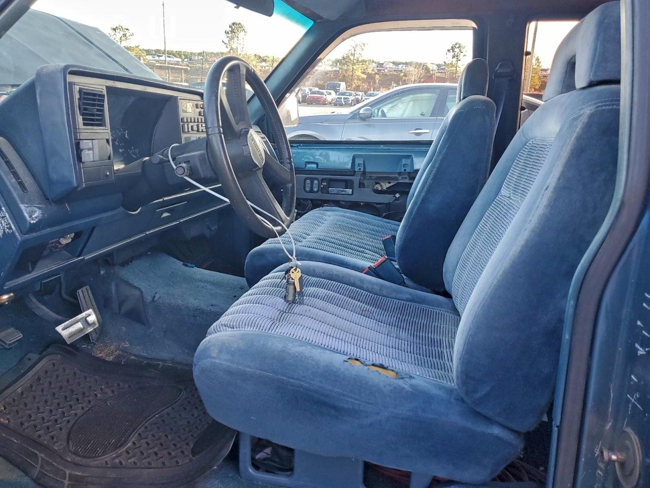 1992 CHEVROLET GMT-400 C1500 photo 7