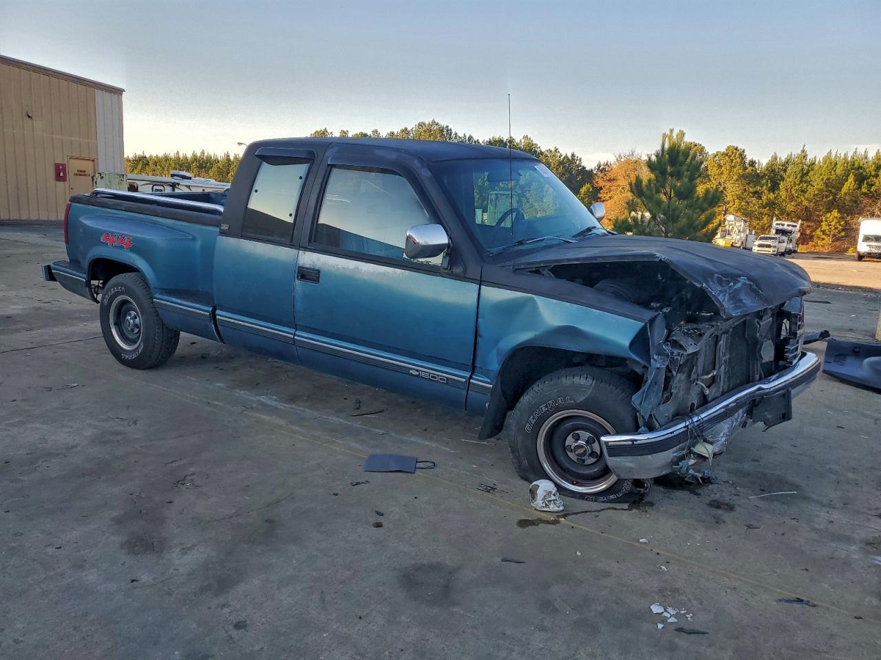 1992 CHEVROLET GMT-400 C1500 photo 4
